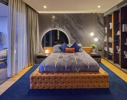 embassy-lake-terraces-outdoor-pool